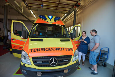 Bild vergrößern: Rettungsdienst bei der Freiwilligen Feuerwehr Hennigsdorf